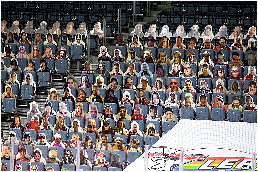 PENNY DEL;  Koelner Haie - Fischtown Pinguins Bremerhaven; Koeln, 12.02.2021